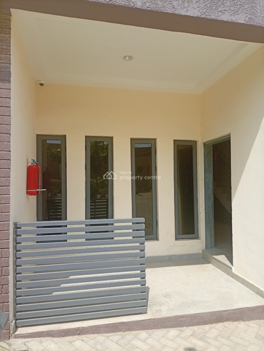 Exquisitely Finished & New 4 Bedroom Terraced Duplex with a Bq (4 Units, Guzape District, Abuja, Terraced Duplex for Rent