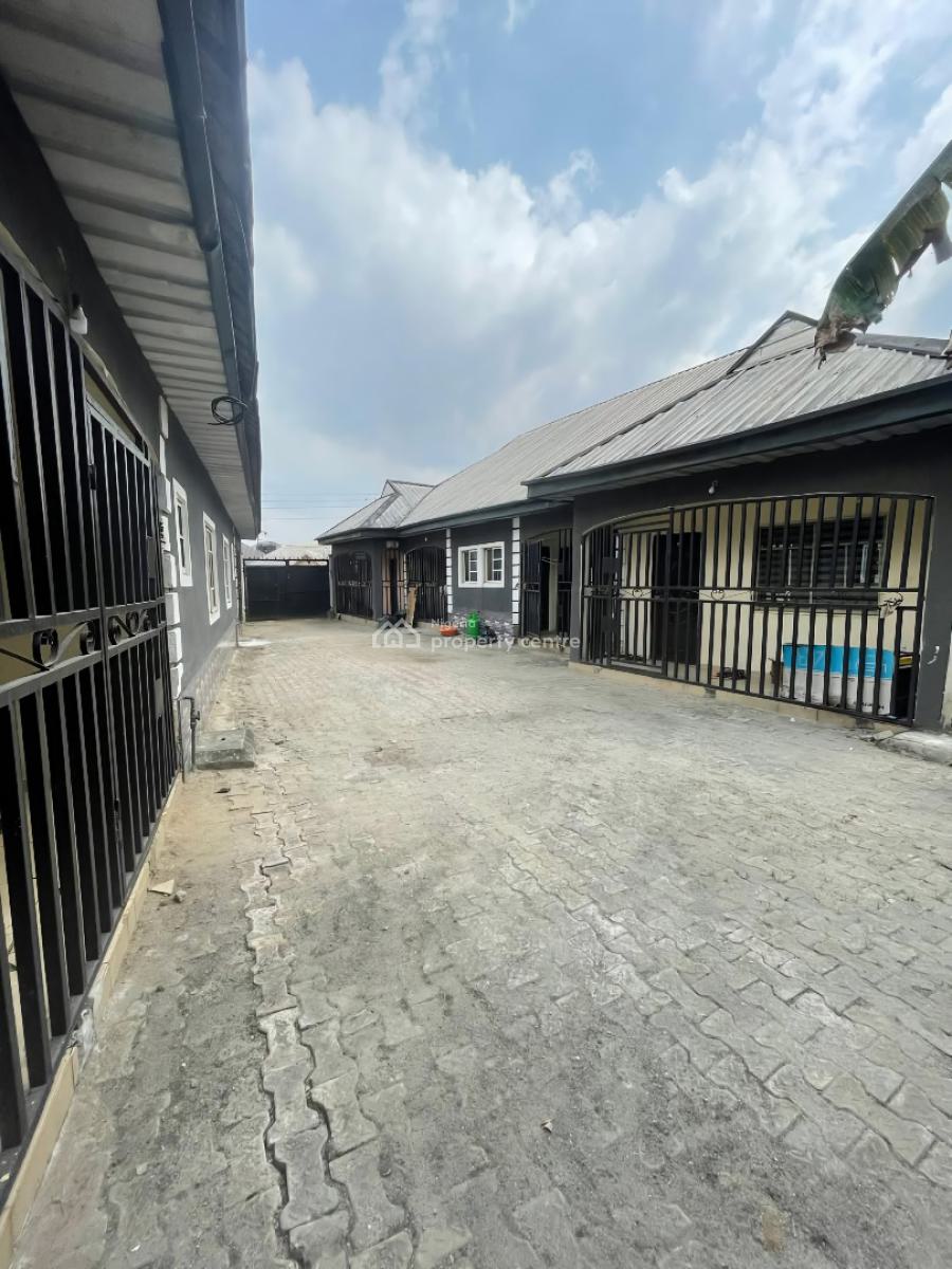 6 Units of 1 Bedroom Flats, Eliozu Eneka Link Road, Port Harcourt, Rivers, Block of Flats for Sale