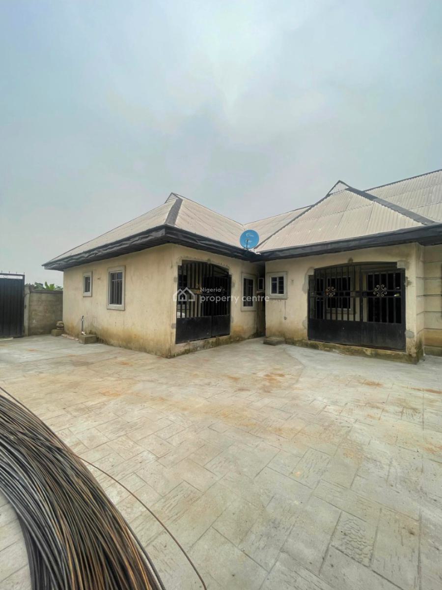 Newly Built 4 Units of 1 Bedroom Flats, Eneka, Port Harcourt, Rivers, Block of Flats for Sale