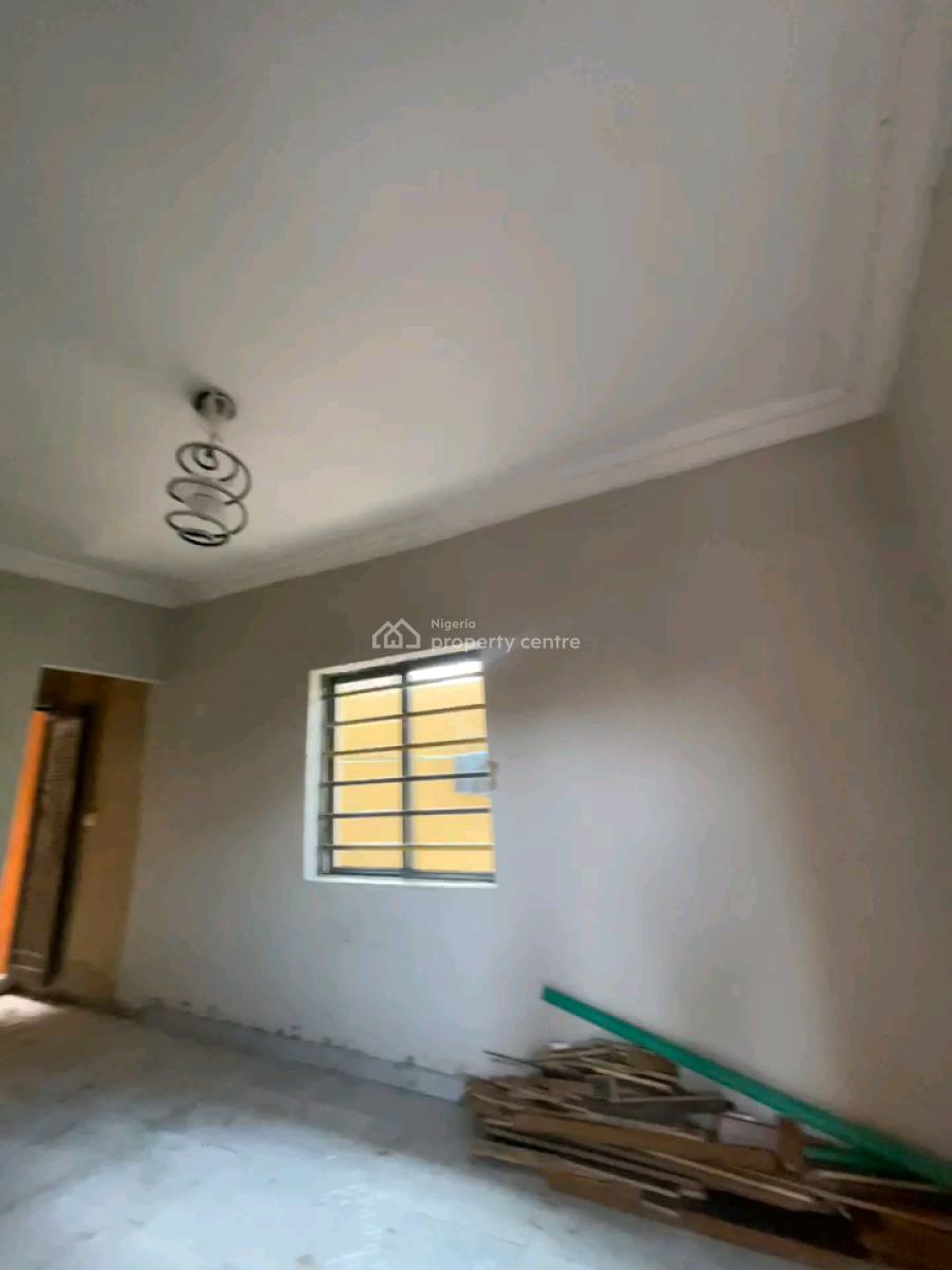 a Studio Apartment, Off Morocco Road, Shomolu, Lagos, Self Contain (single Rooms) for Rent