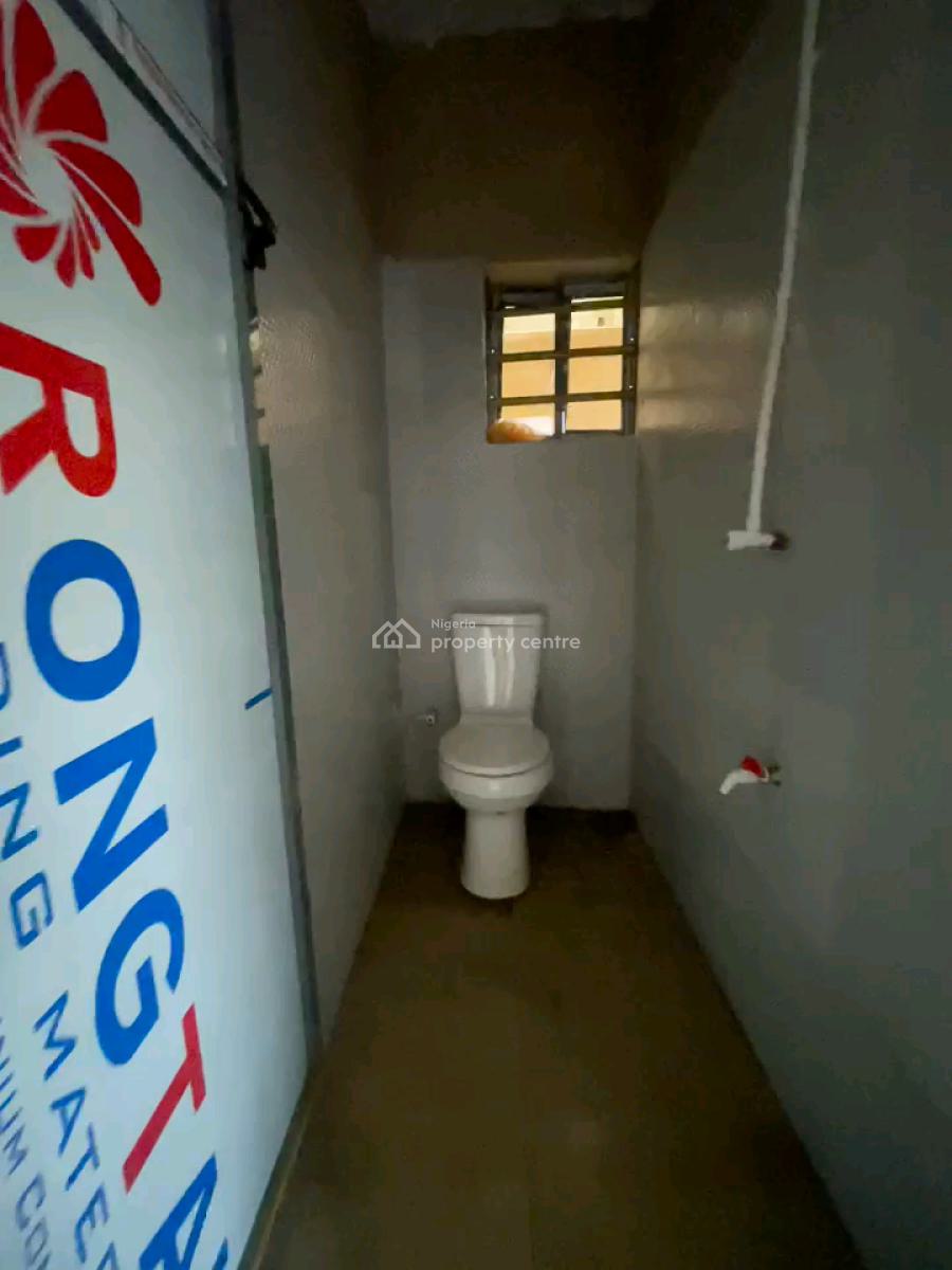 a Studio Apartment, Off Morocco Road, Shomolu, Lagos, Self Contain (single Rooms) for Rent