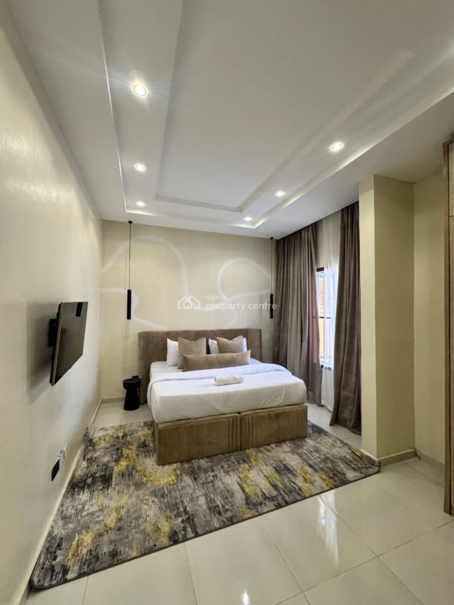 Beautiful 3 Bedrooms Apartment, Phase 1, Lekki, Lagos, Flat / Apartment Short Let