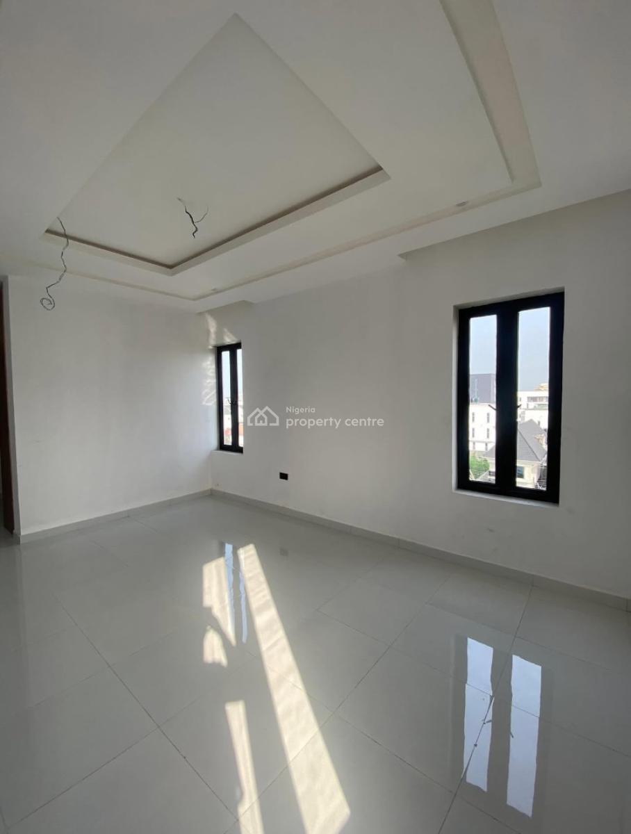 Well Built 3 Bedroom Penthouse with Communal Pool & Elevator, Ikate, Lekki, Lagos, Flat / Apartment for Sale