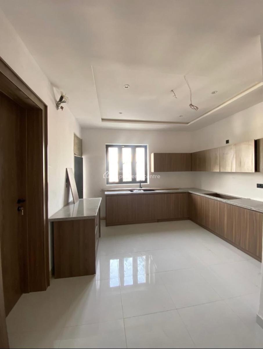 Well Built 3 Bedroom Penthouse with Communal Pool & Elevator, Ikate, Lekki, Lagos, Flat / Apartment for Sale