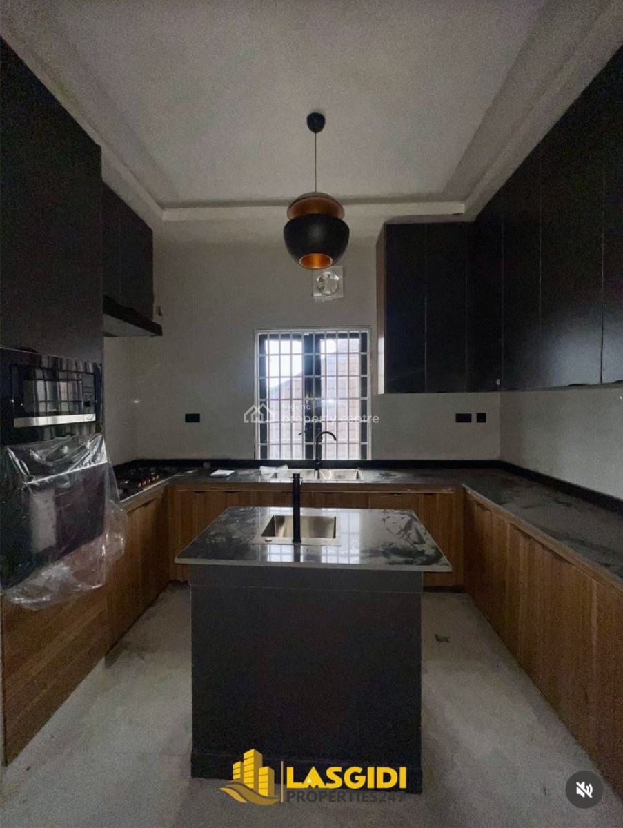 Lovely 2 Bedroom Apartment with a Bq, Ajah, Lagos, Flat / Apartment for Sale