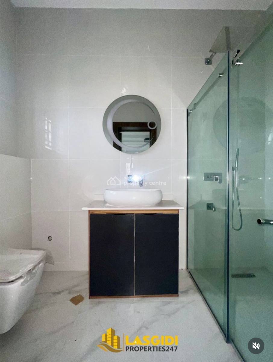 Lovely 2 Bedroom Apartment with a Bq, Ajah, Lagos, Flat / Apartment for Sale