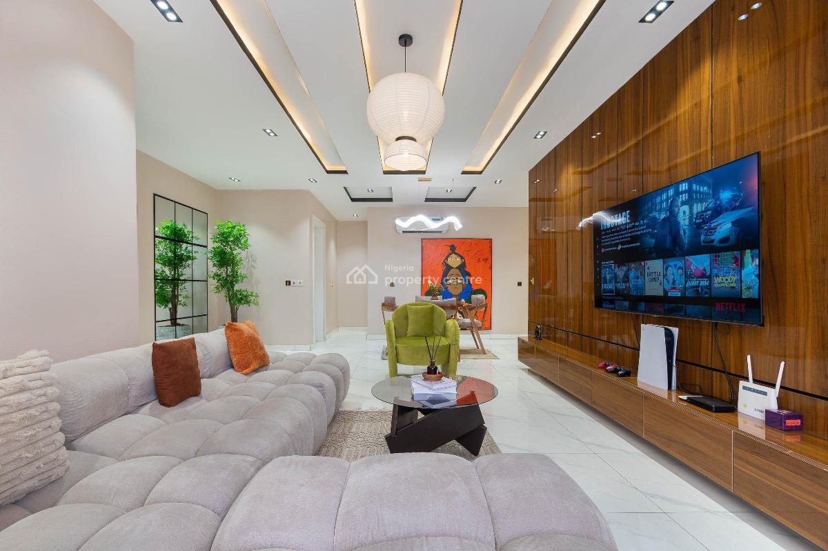 1 Bedroom with Ps4 Available From Today., Lekki Phase 1, Lekki, Lagos, Flat / Apartment Short Let