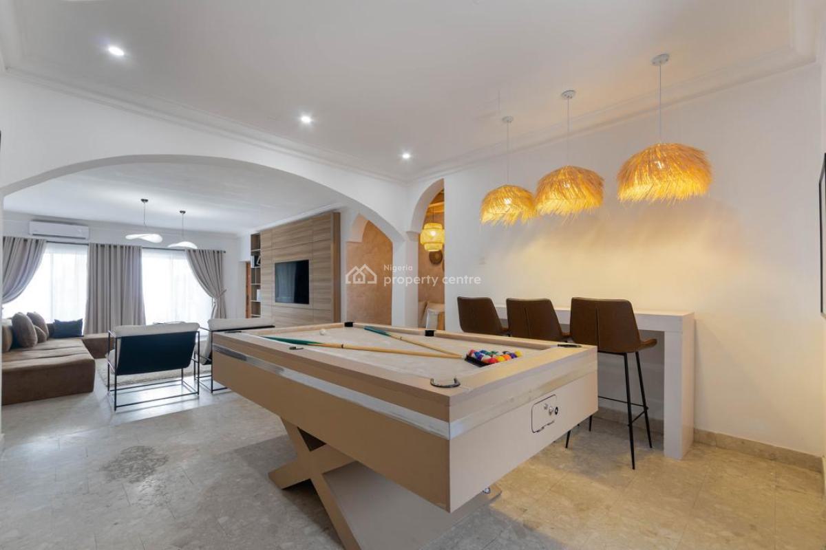 Cosy 2bedroom Apartment at Emcel Apartments, Lekki Phase 1, Lekki, Lagos, Flat / Apartment Short Let