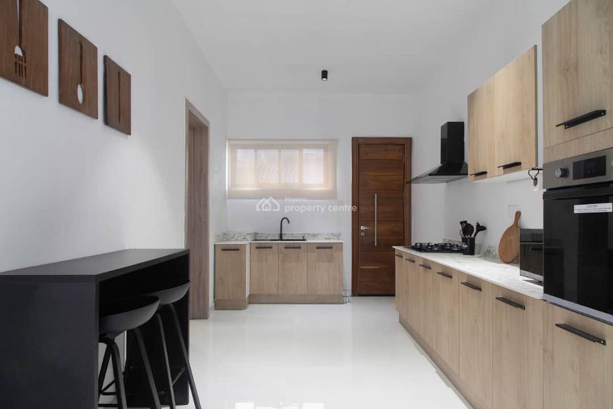 2 Bedroom with Top Notch Amenities in Lekki, Lekki Phase 1, Lekki, Lagos, Flat / Apartment Short Let