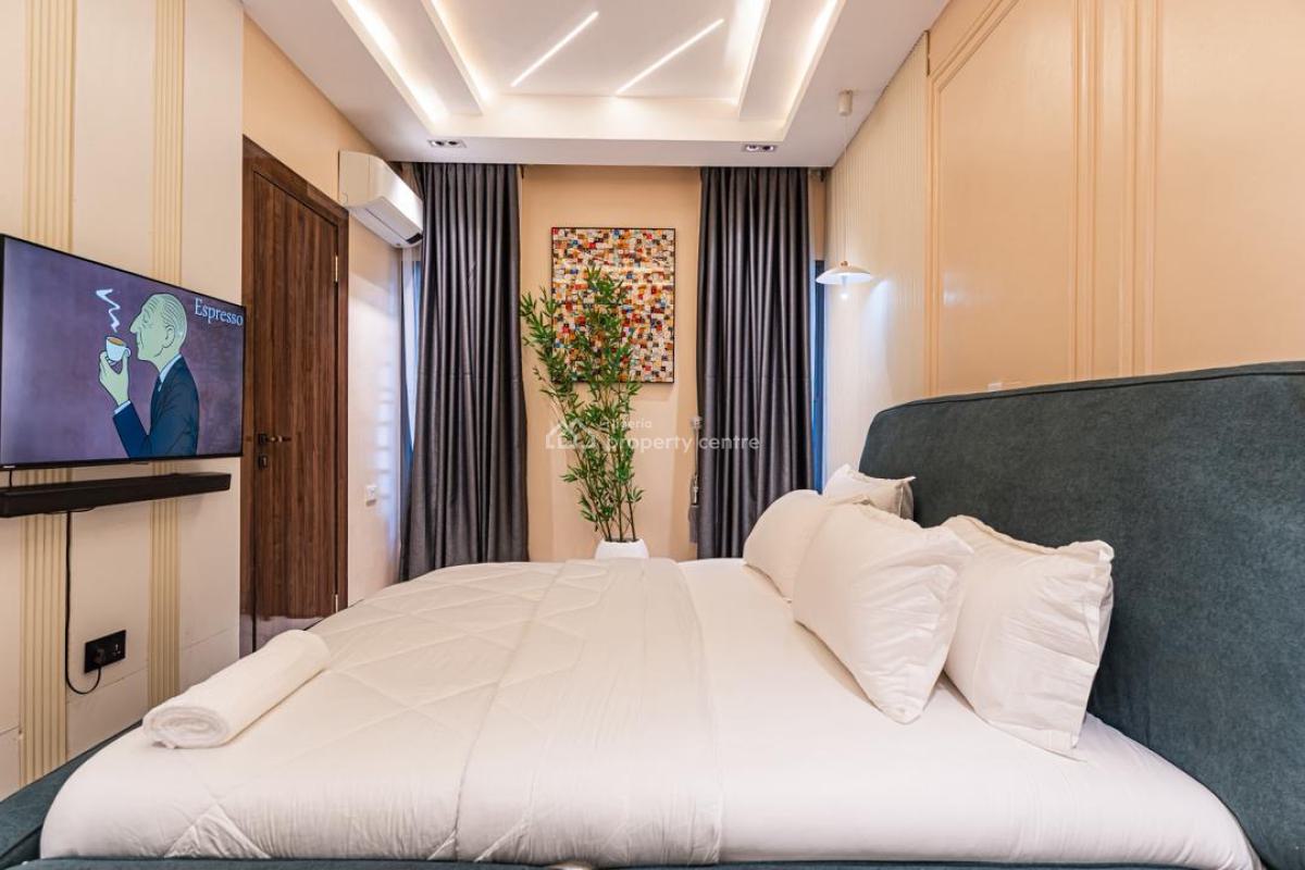 My One Bedroom Apartment with Ps5 in Lekki Phase 1 Is Available From *, Lekki Phase 1, Lekki, Lagos, Flat / Apartment Short Let