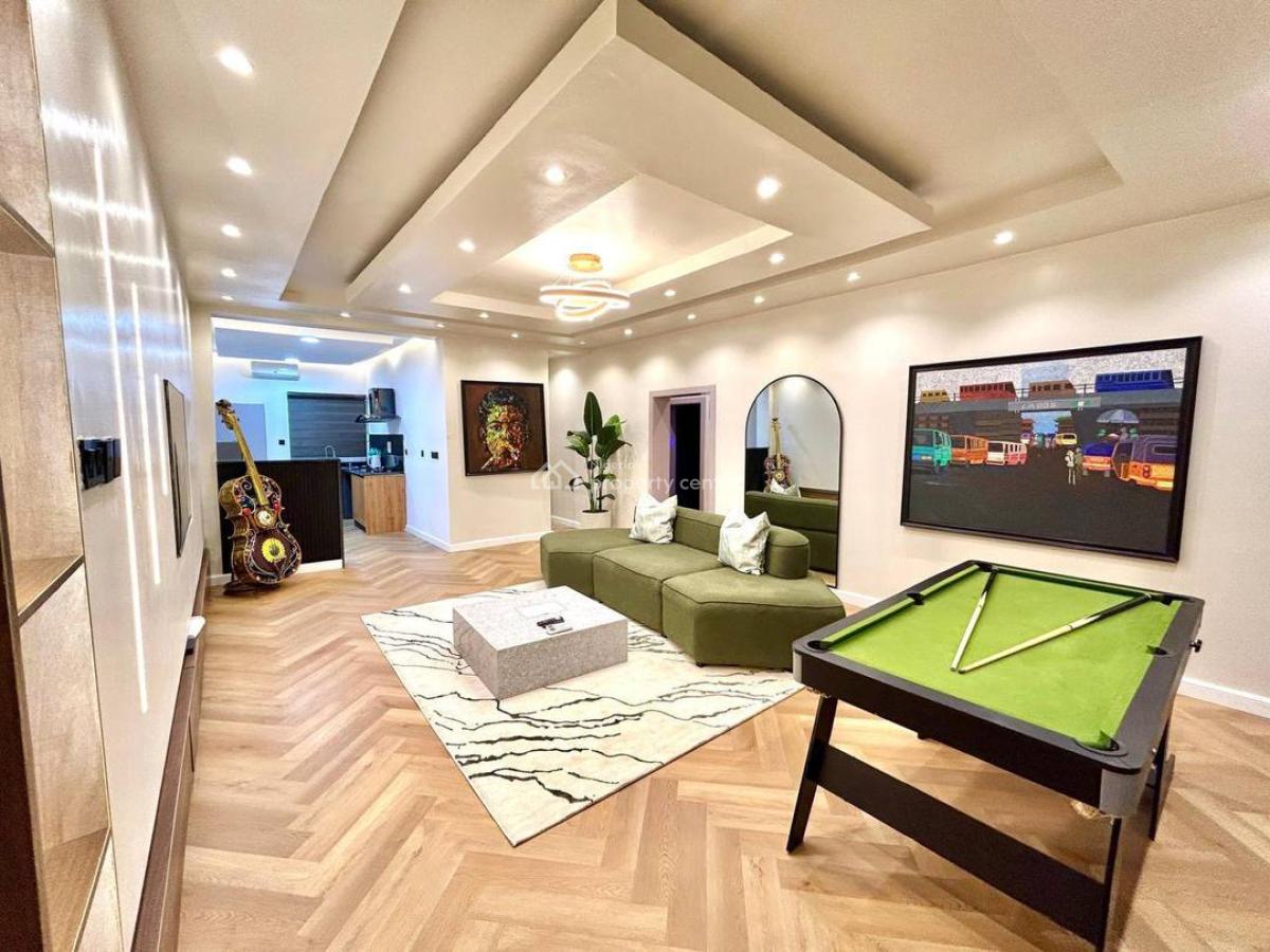 a 3bedroom Apartment with Excellent Services with Ps5 and Snooker, Lekki Phase 1, Lekki, Lagos, Flat / Apartment Short Let