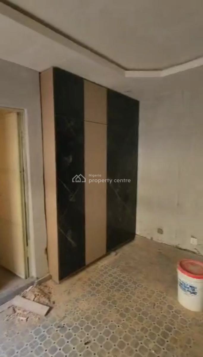 a Very Decent Spacious  *3 Bedroom Flat Video Is Available, Ikeja, Maryland, Lagos, House for Rent