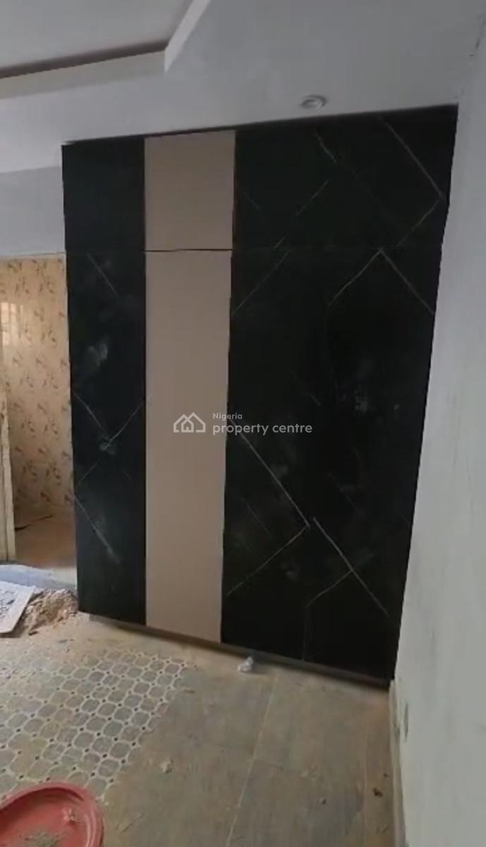 a Very Decent Spacious  *3 Bedroom Flat Video Is Available, Ikeja, Maryland, Lagos, House for Rent