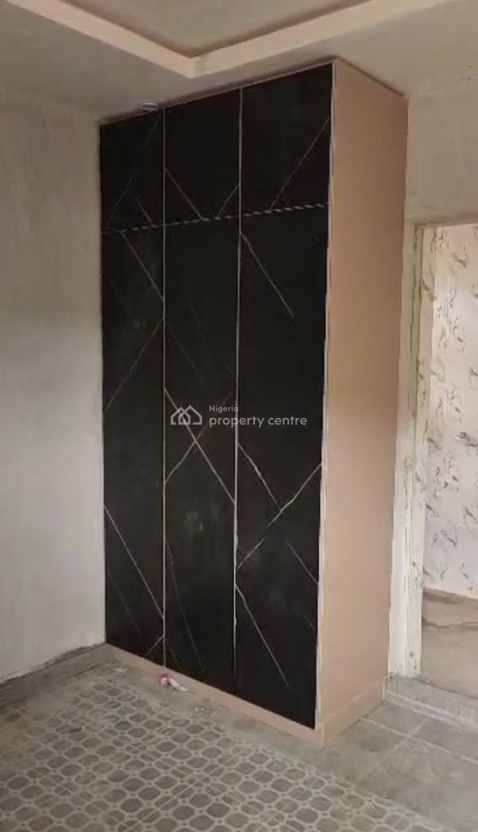 a Very Decent Spacious  *3 Bedroom Flat Video Is Available, Ikeja, Maryland, Lagos, House for Rent