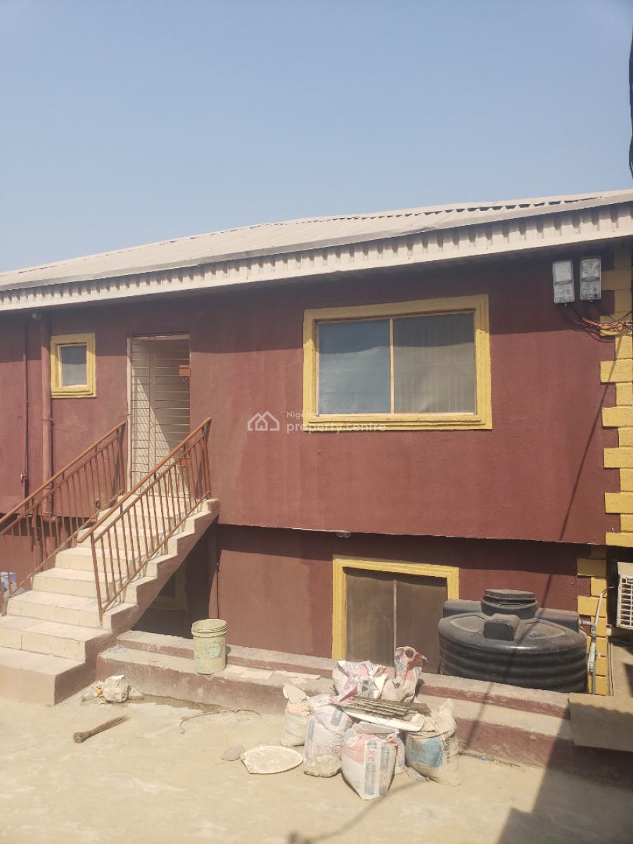 Newly Renovated Spacious Standard 2 Bedrooms Flat, Oworonshoki, Gbagada, Lagos, Flat / Apartment for Rent