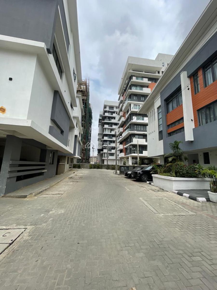 4 Bedroom Terrace with Bq, Off Freedom Way Lekki Lagos, Lekki Phase 1, Lekki, Lagos, Terraced Duplex for Rent