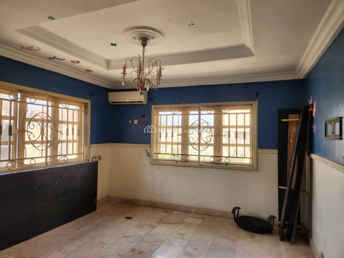 3 Bedroom Bungalow with Bq, Olusoji Avenue, Near Akala Express,  Oluyole Extension, Ibadan North, Oyo, Detached Bungalow for Sale