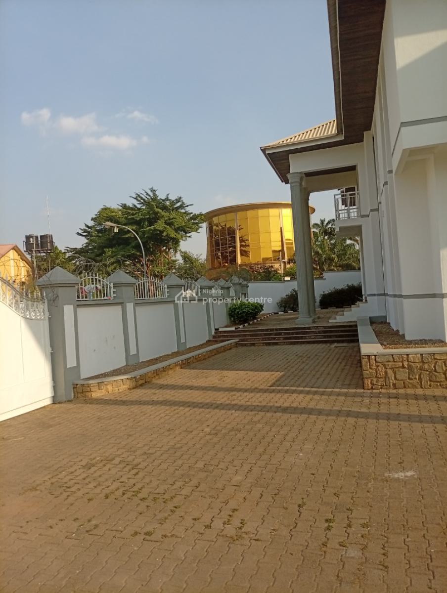 Tastefully Renovated 5 Bedroom Fully Detached Duplex with 2 Rooms Bq, Maitama District, Abuja, Detached Duplex for Sale