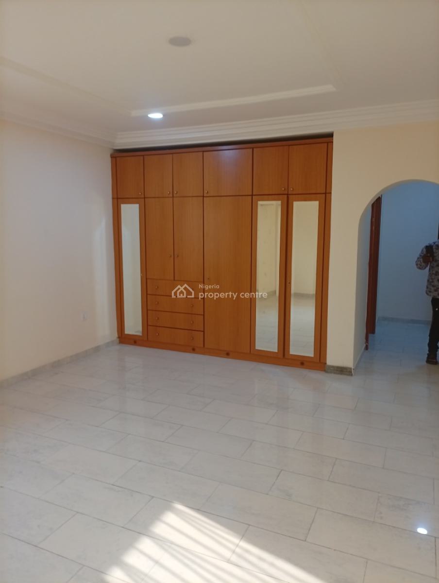 Tastefully Renovated 5 Bedroom Fully Detached Duplex with 2 Rooms Bq, Maitama District, Abuja, Detached Duplex for Sale