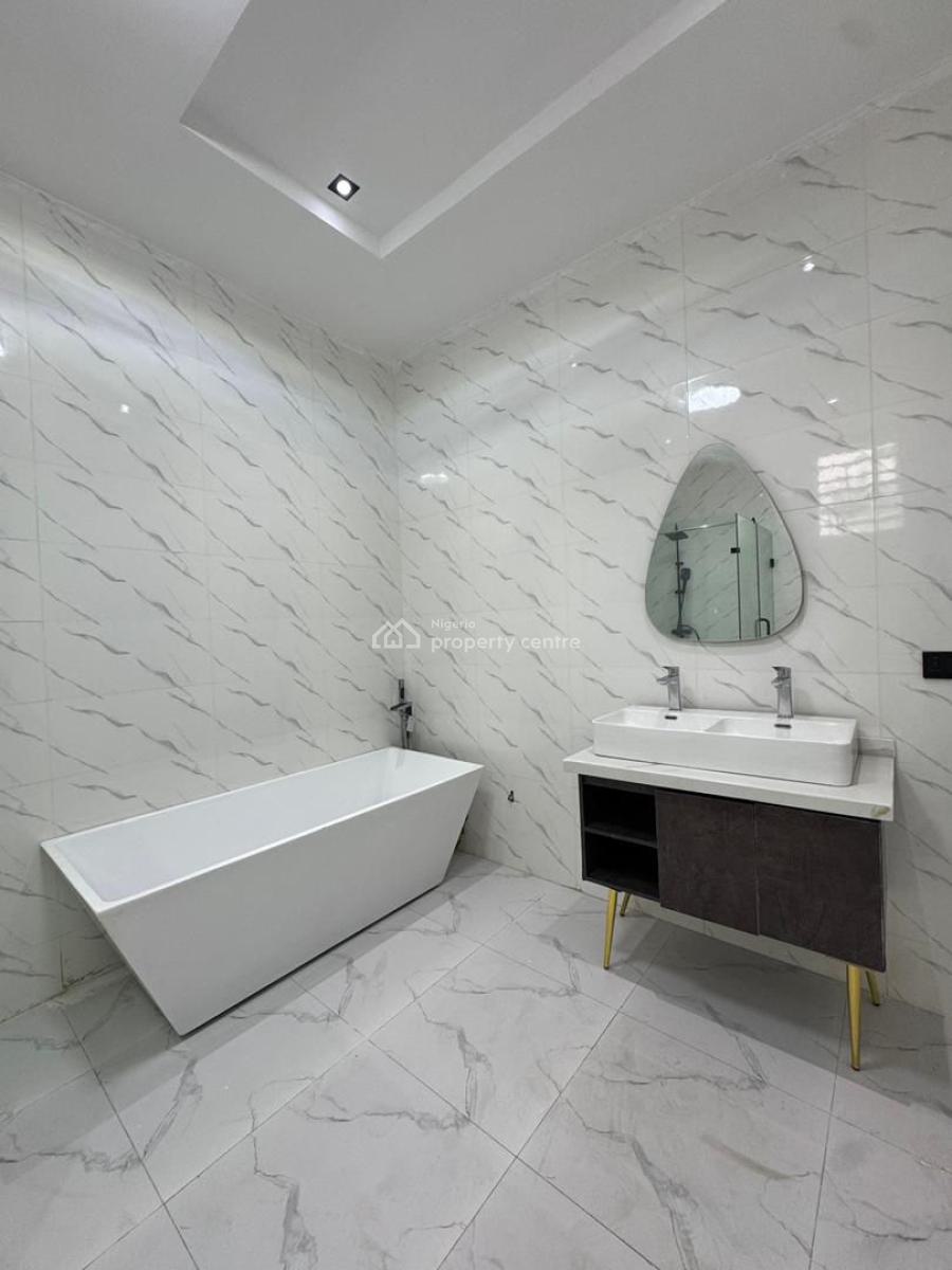 Luxurious 5 Beds Duplex with a Pool  Location: Lekki County, Lekki, Lekki, Lagos, Detached Duplex for Sale