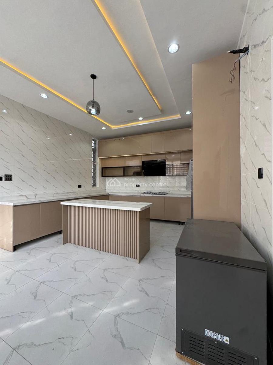 Luxurious 5 Beds Duplex with a Pool  Location: Lekki County, Lekki, Lekki, Lagos, Detached Duplex for Sale