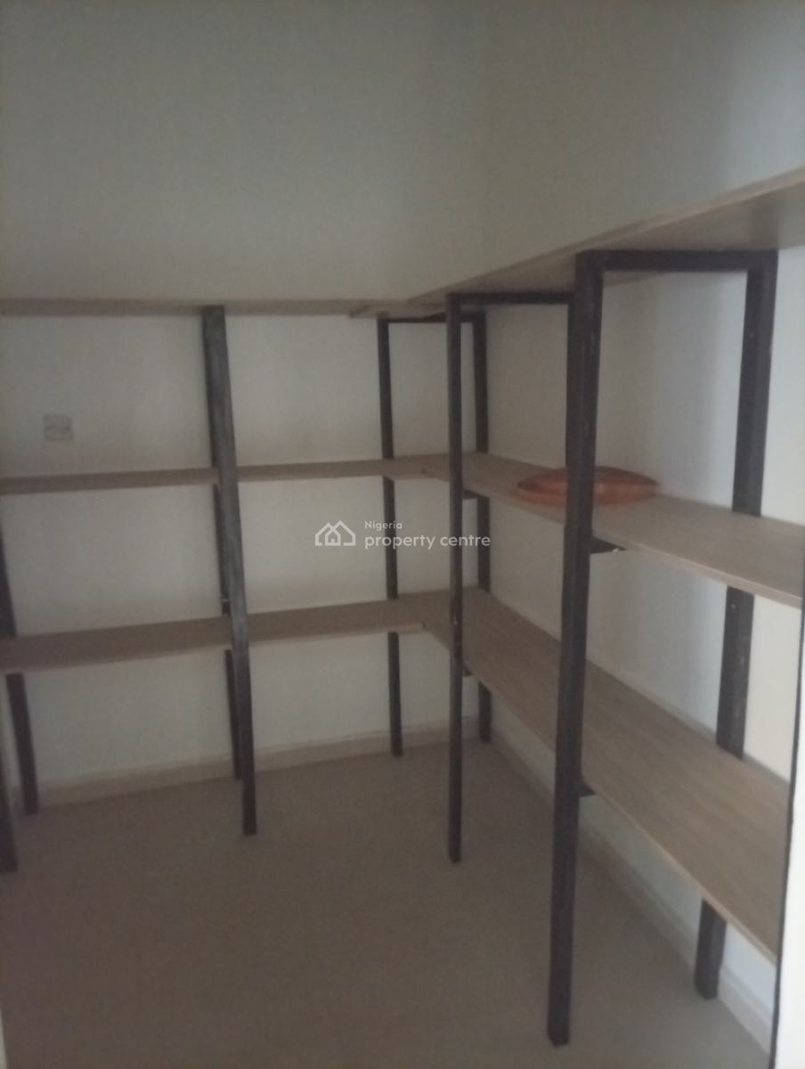 Well Renovated 9 Bedrooms Detached Duplex, Asokoro District, Abuja, Detached Duplex for Rent