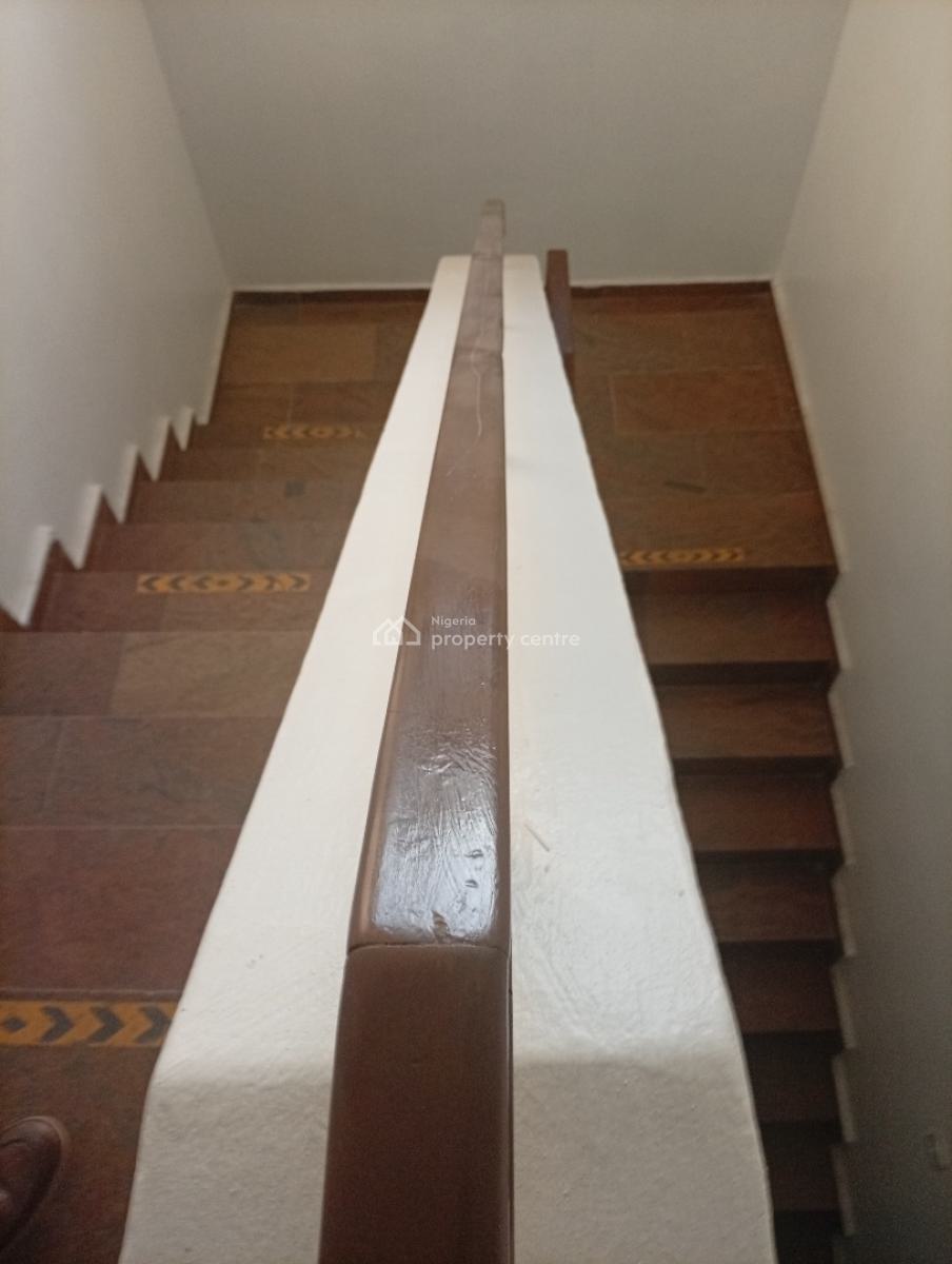 Well Renovated 9 Bedrooms Detached Duplex, Asokoro District, Abuja, Detached Duplex for Rent