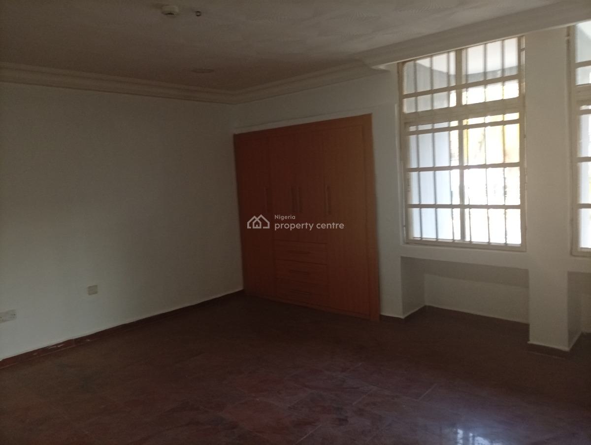 Well Renovated 9 Bedrooms Detached Duplex, Asokoro District, Abuja, Detached Duplex for Rent