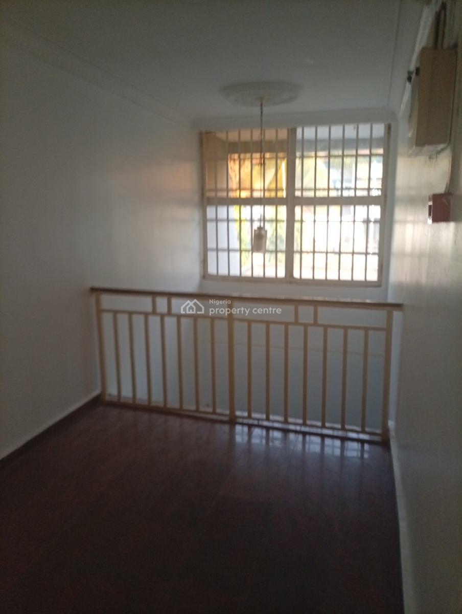 Well Renovated 9 Bedrooms Detached Duplex, Asokoro District, Abuja, Detached Duplex for Rent