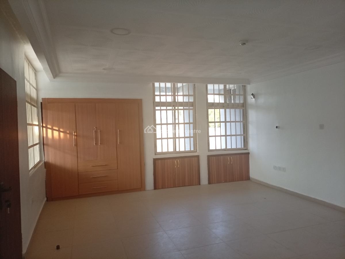 Well Renovated 9 Bedrooms Detached Duplex, Asokoro District, Abuja, Detached Duplex for Rent