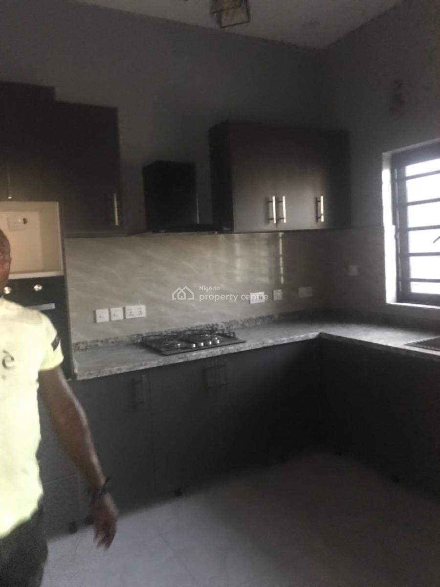 Luxury and Newly Built Tastefully Finished 3 Bedroom Flat, Omoleye  Street, Alagomeji, Yaba, Lagos, Flat / Apartment for Rent