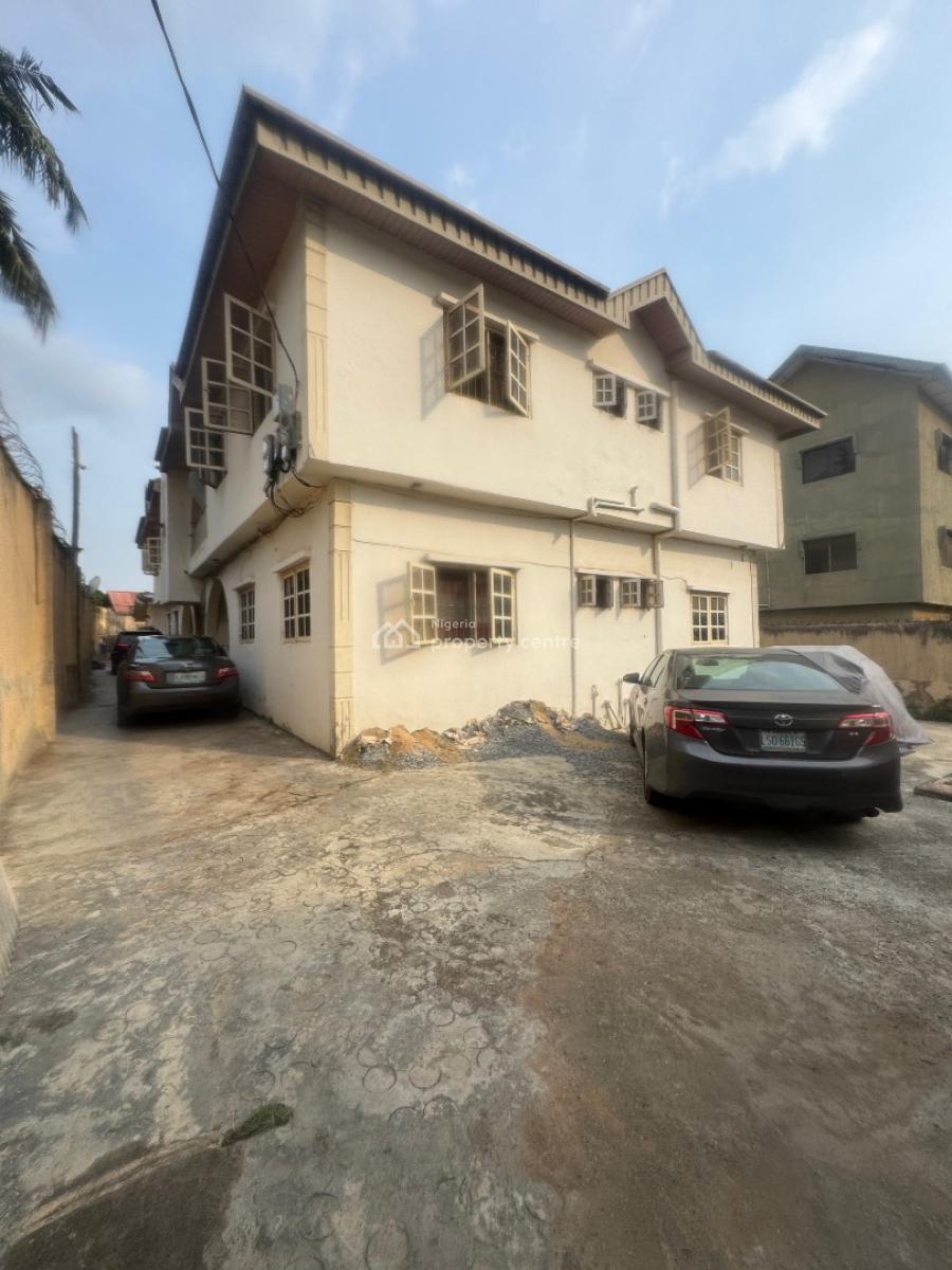 Land Measuring 680sqm with Block of Flats, Gra Phase 2, Magodo, Lagos, Residential Land for Sale