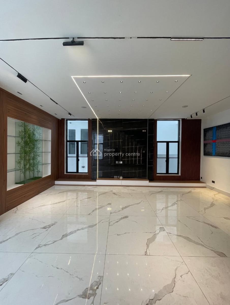 Luxury 5 Bedroom Home with Pool , Gym & More, Lekki Phase 1, Lekki, Lagos, Detached Duplex for Sale