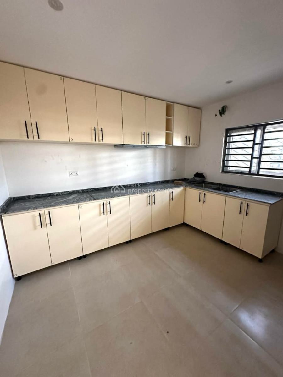 3 Bedroom Apartment, Life Camp, Abuja, Flat / Apartment for Sale