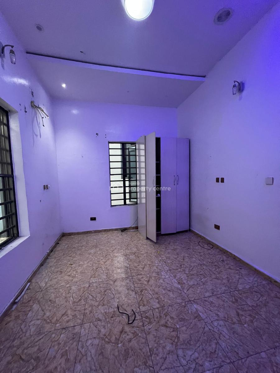 Spacious Room Shared Apartment, Royal Pine Gate2, Lekki, Lagos, Flat / Apartment for Rent