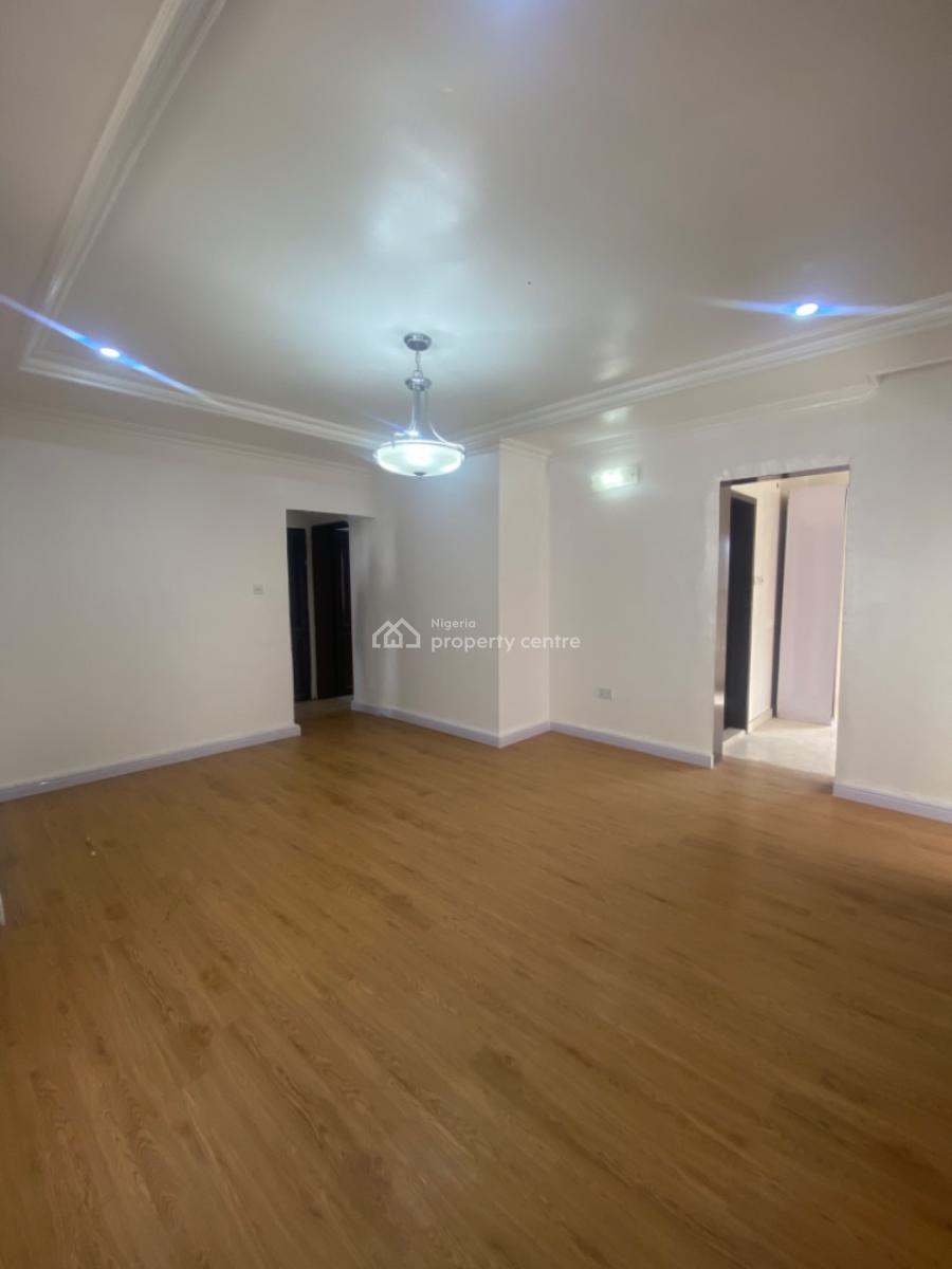 Well Maintained 3  Bedroom Apartment with 24hrs Light, Lekki Phase 1, Lekki, Lagos, Flat / Apartment for Rent