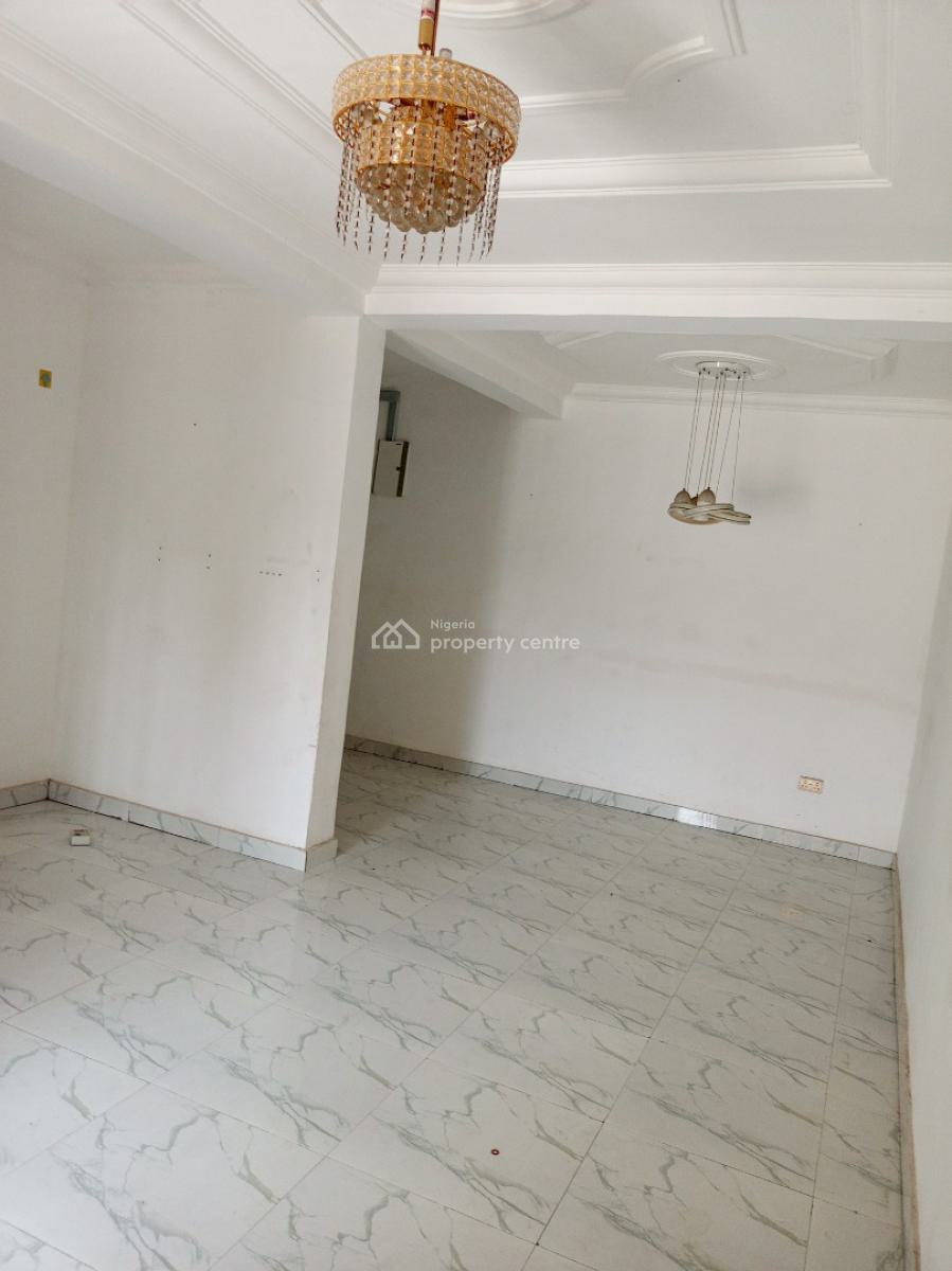 Spacious and Sharp 2bedroom Apartment (downstairs), Mobil Road, Ilaje, Ajah, Lagos, Flat / Apartment for Rent