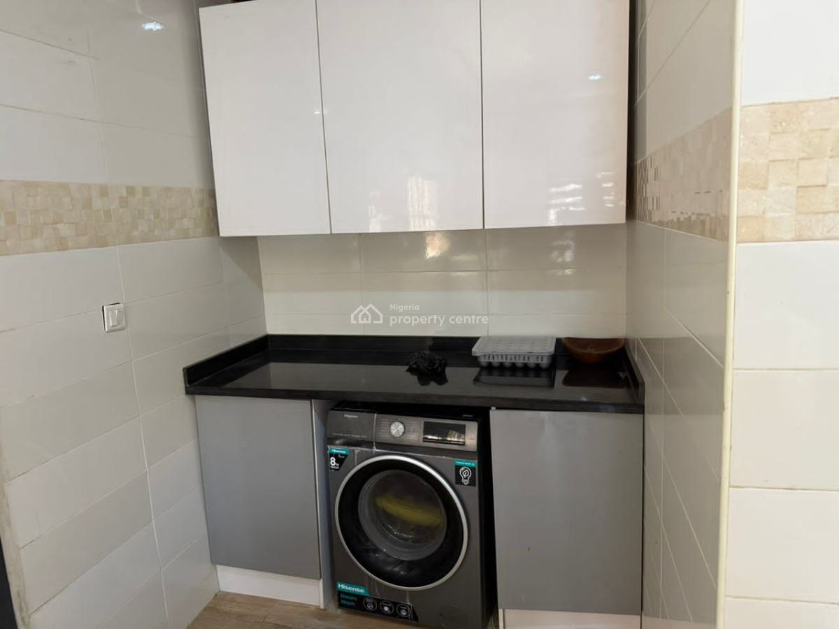 5/6 Fully Detached Duplex, Lekki, Lagos, Mini Flat (room and Parlour) Short Let