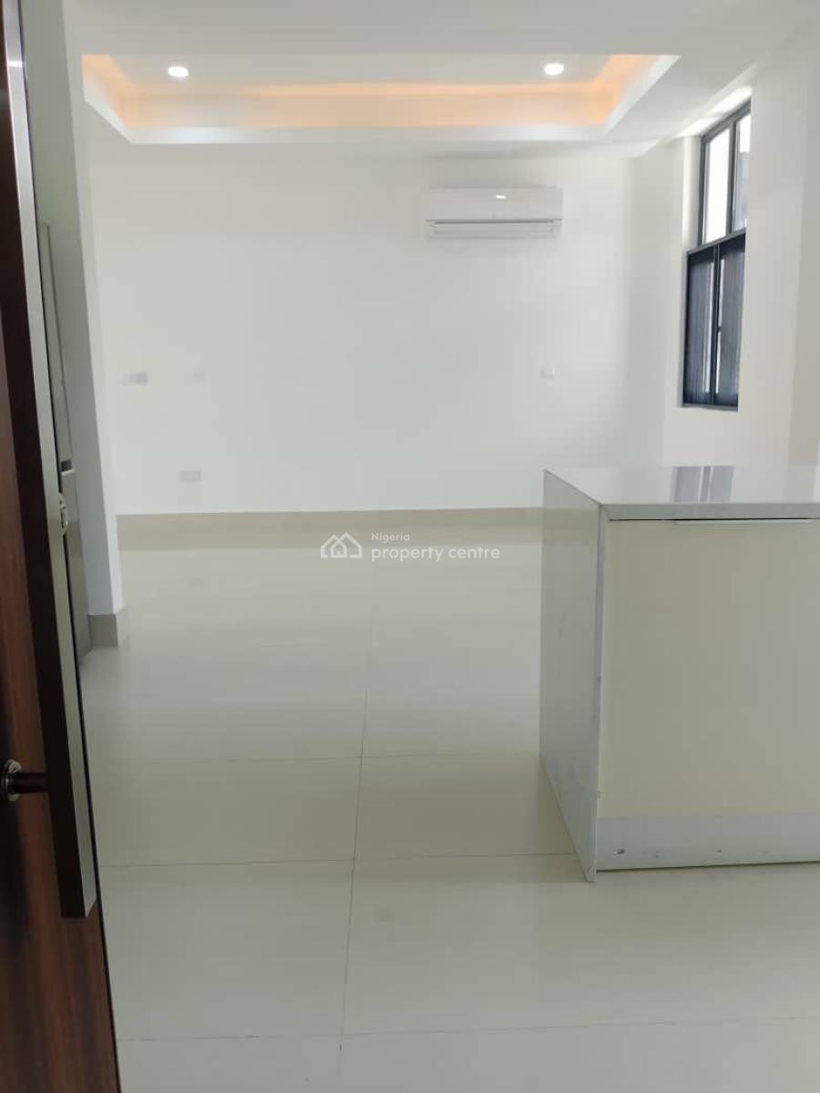 Luxury 3bedroom Apartment, Lekki Phase 1, Lekki, Lagos, Flat / Apartment for Rent