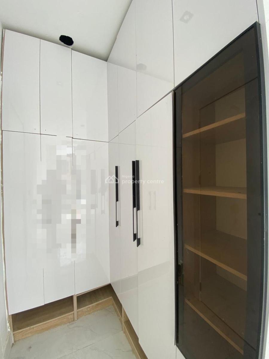 Contemporary 2-bedroom Apartment, Lekki Phase 1, Lekki, Lagos, Flat / Apartment for Rent