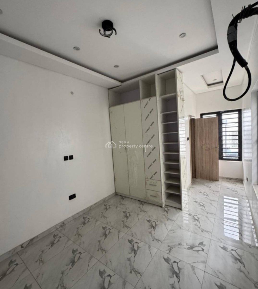 Its a Self-serviced Come with Your Own Generator Brand New 4 Bedroom, Ikate, Lekki, Lagos, Terraced Duplex for Rent