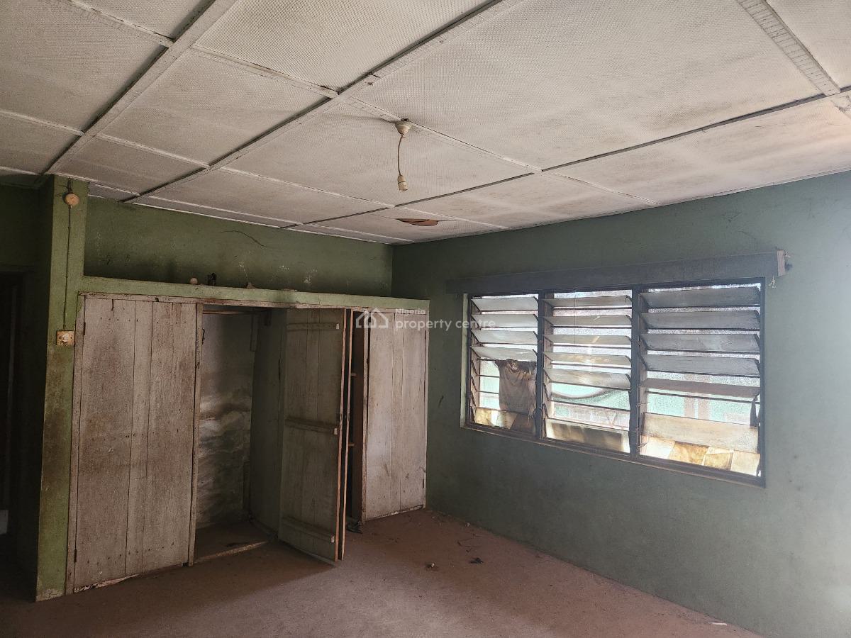Strategic Twin 5 Bedroom Storey Building Near The Road, Kafolabi Area Near Alakia Junction New Ife Road, Alakia, Ibadan, Oyo, House for Sale