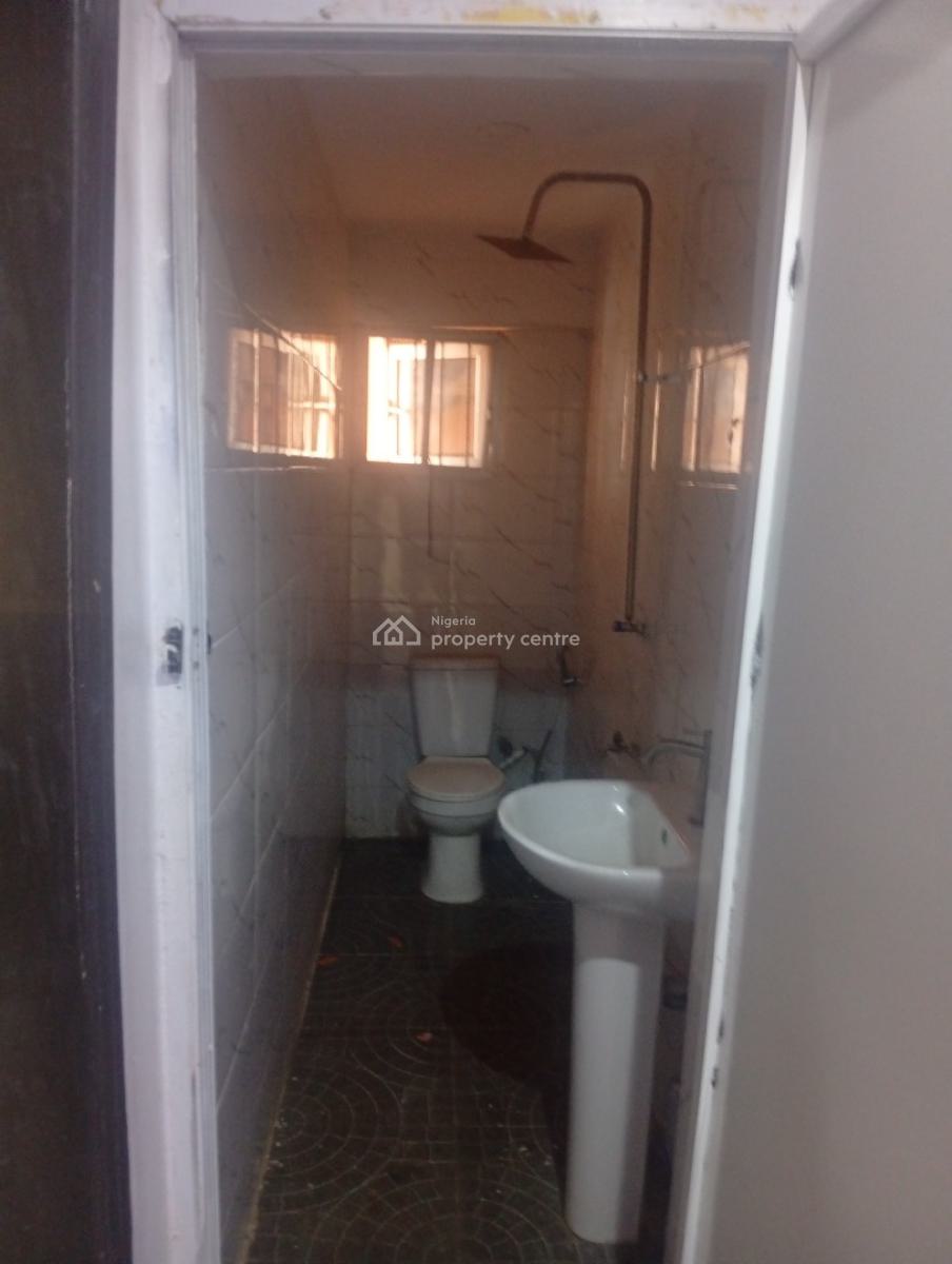 Executive 2bedroom Flat, Balogun Iju Ishaga Lagos, Ogba, Ikeja, Lagos, Flat / Apartment for Rent