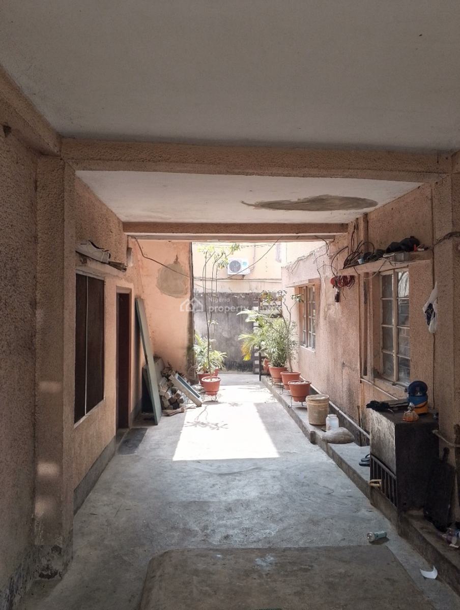 a Storey Building, Adelabu Street, Surulere, Lagos, Block of Flats for Sale