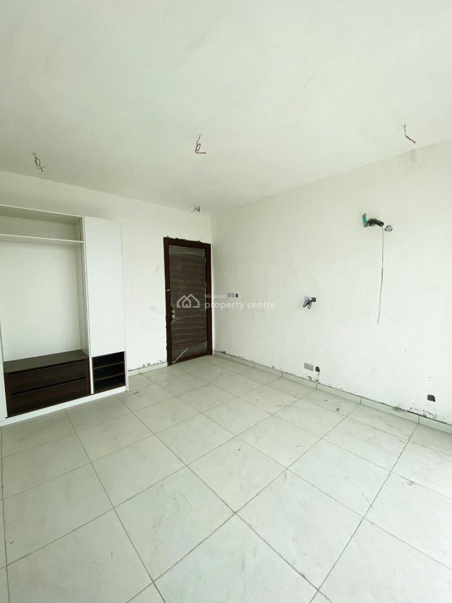 Capacious Newly Built 2 Bedroom Apartment, Ikate, Lekki, Lagos, Block of Flats for Sale