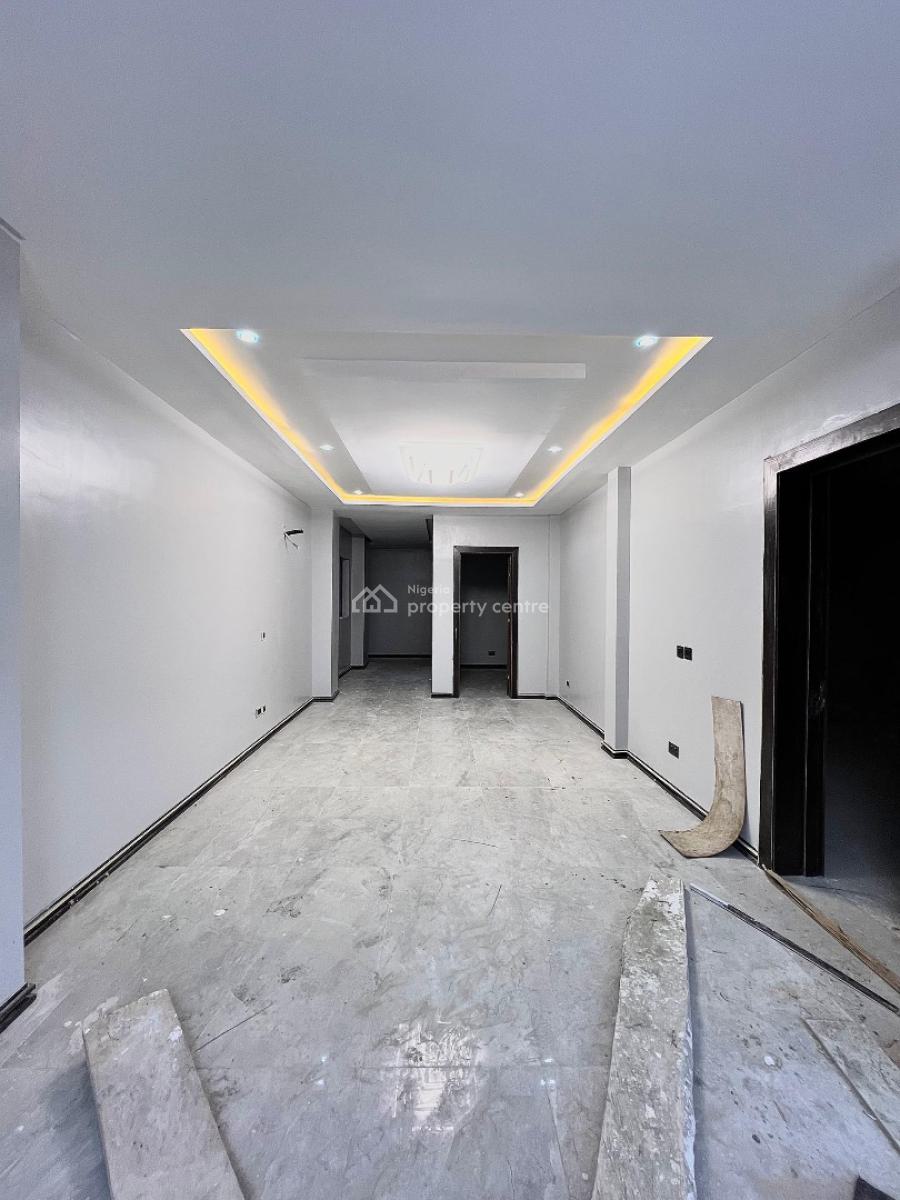 Beautiful 5 Bedroom Penthouse and Staff Quarters, Lekki Phase 1, Lekki, Lagos, Flat / Apartment for Sale