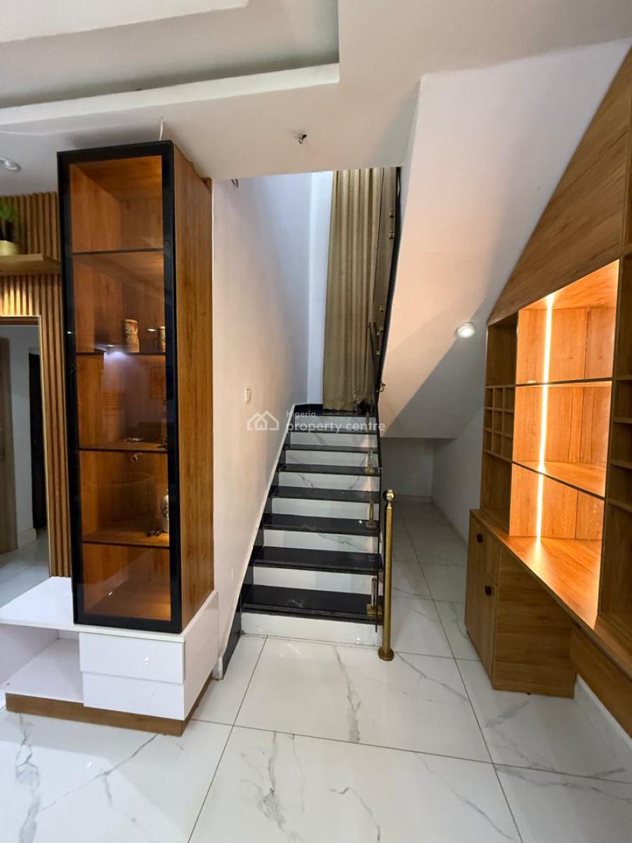 Beautifully Presented 3 Bedroom Duplex in a Serene Environment, Fairmont Hilltop Estate, Near Ait, Alagbado, Ifako-ijaiye, Lagos, Detached Duplex Short Let