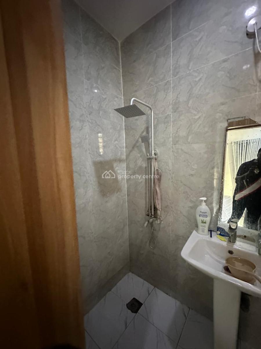 3 Bedroom Flat, Secure Estate, Gbagada, Lagos, Flat / Apartment for Sale