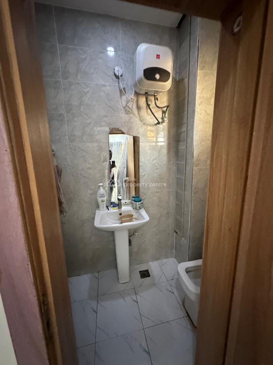 3 Bedroom Flat, Secure Estate, Gbagada, Lagos, Flat / Apartment for Sale