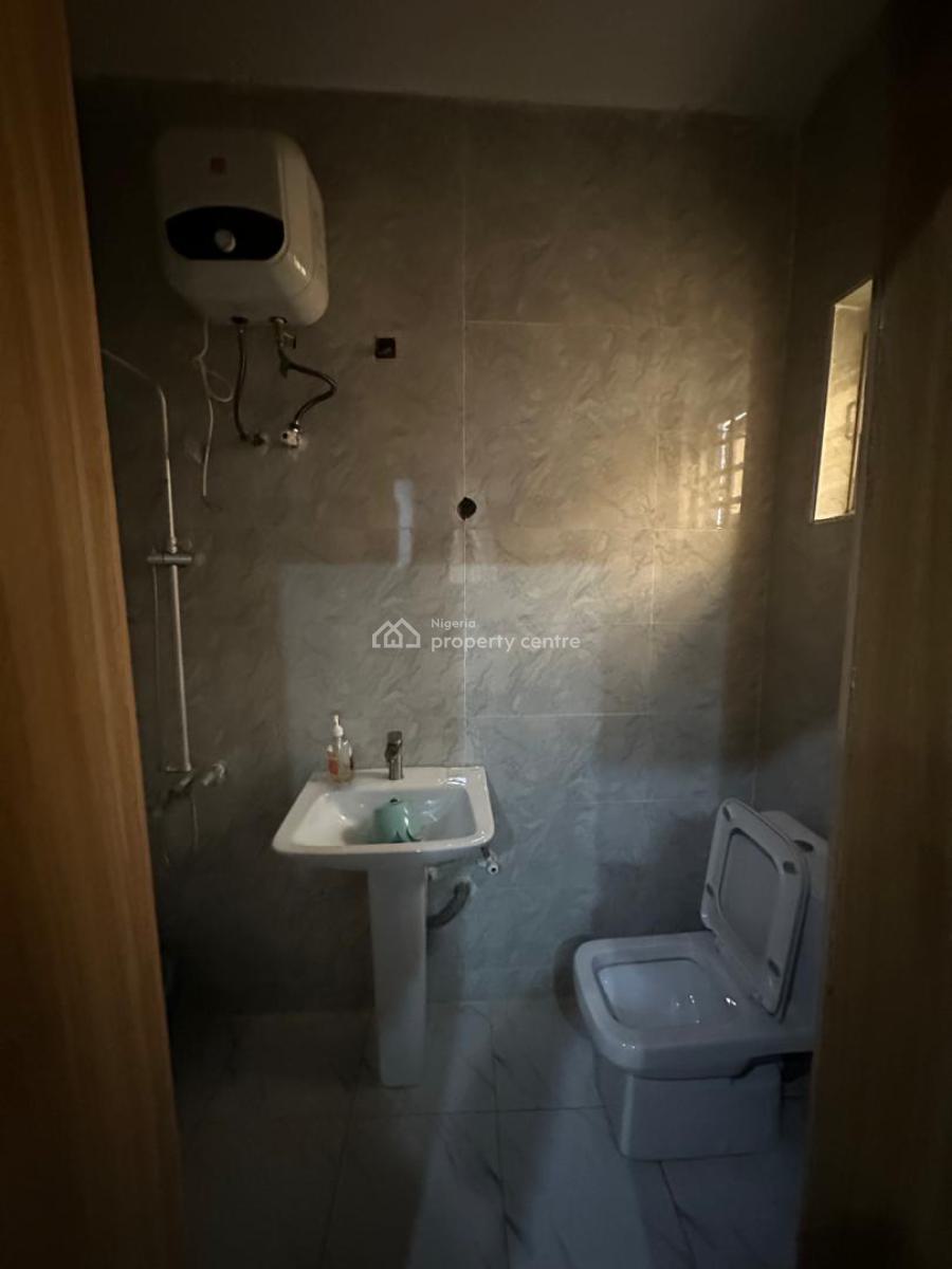 3 Bedroom Flat, Secure Estate, Gbagada, Lagos, Flat / Apartment for Sale